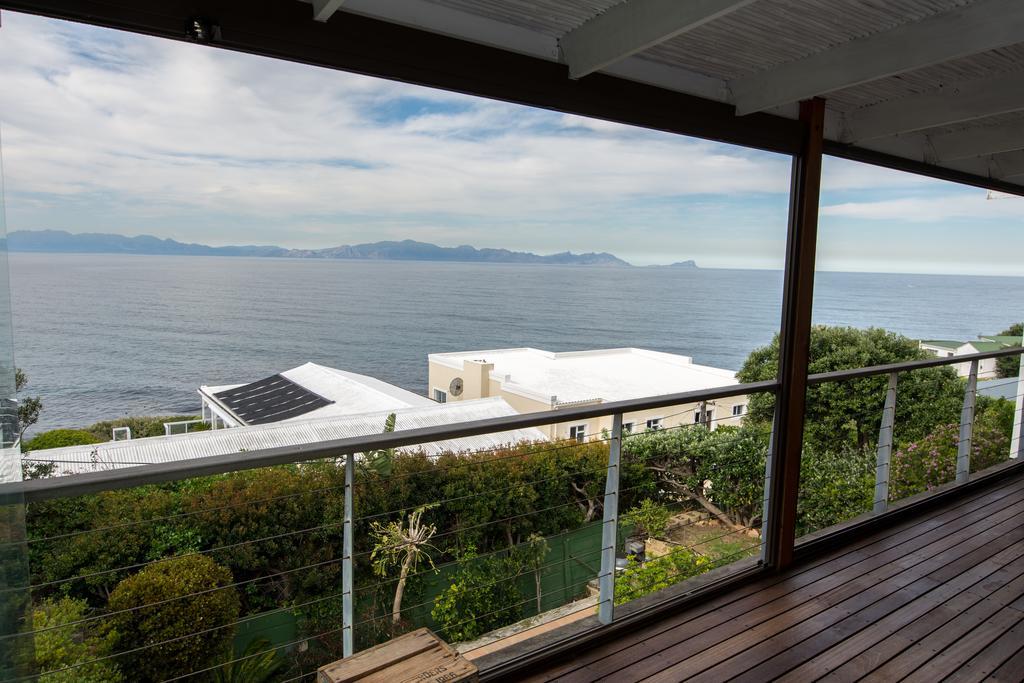Quarterdeck Holiday Apartment Cape Town Exterior photo